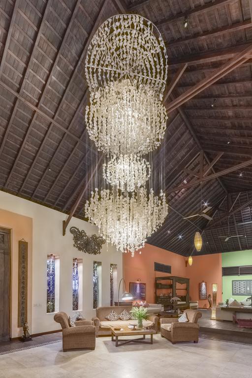 Lautan Kupu - Kupu 3*